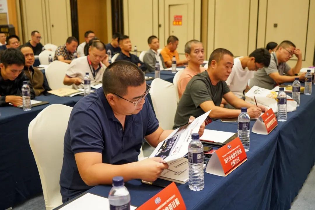 认真2.jpg 图片关键词