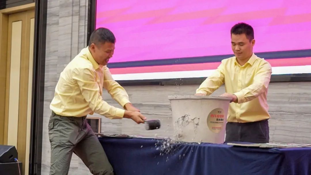 轧钢2.jpg 图片关键词