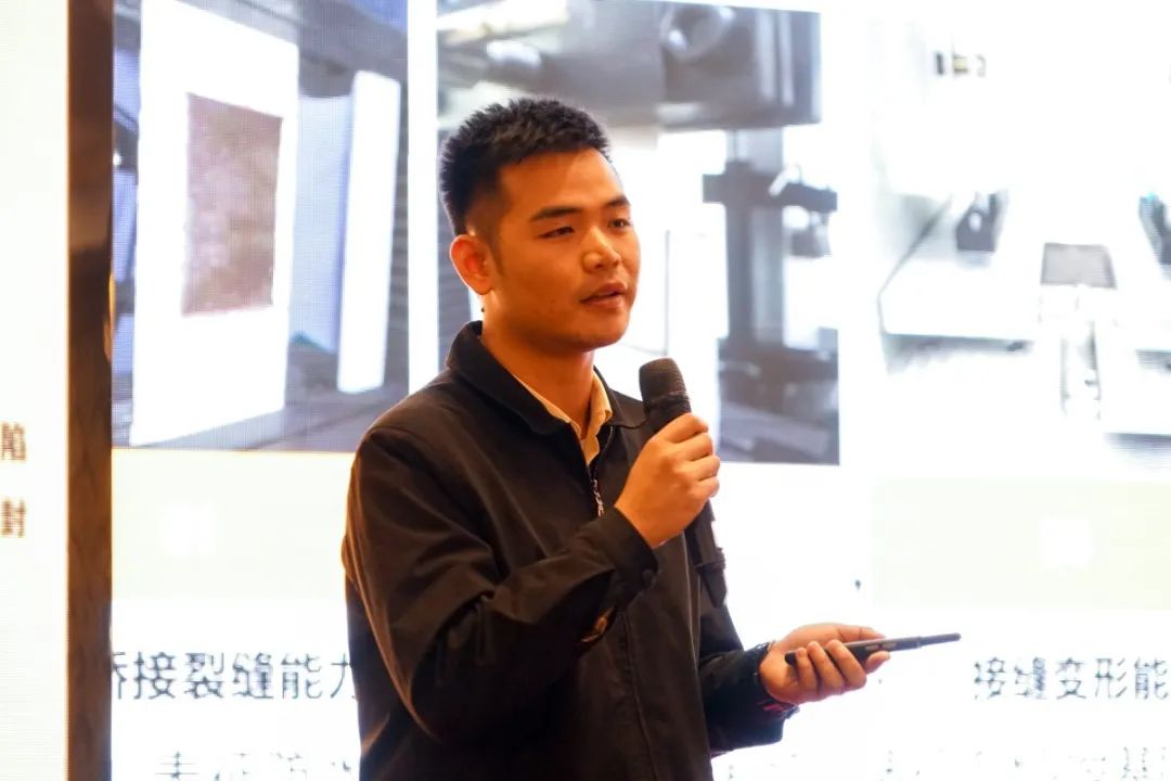 韦毅杰.jpg 图片关键词