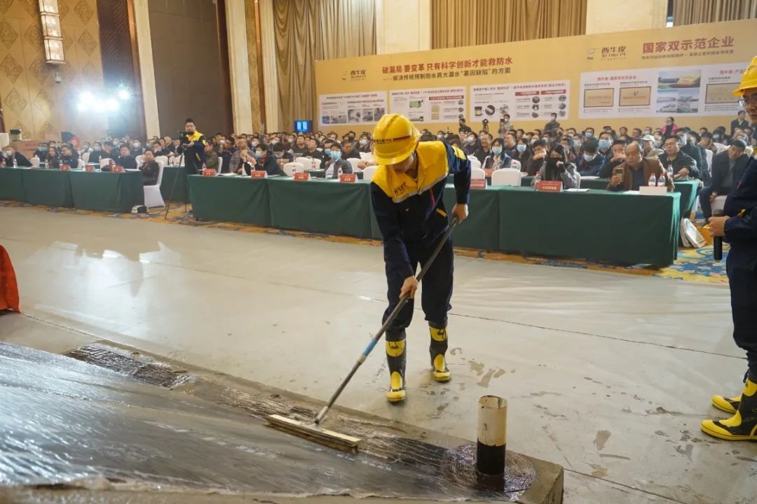 施工1.jpg 图片关键词