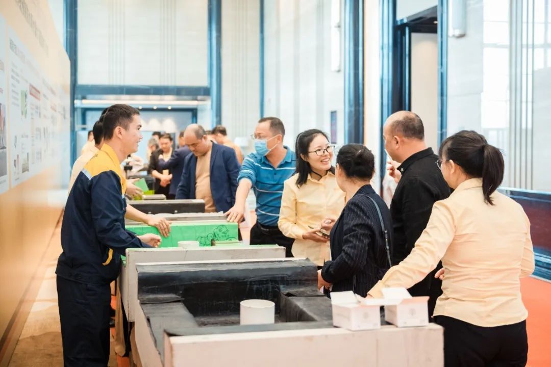 体验2.jpg 图片关键词