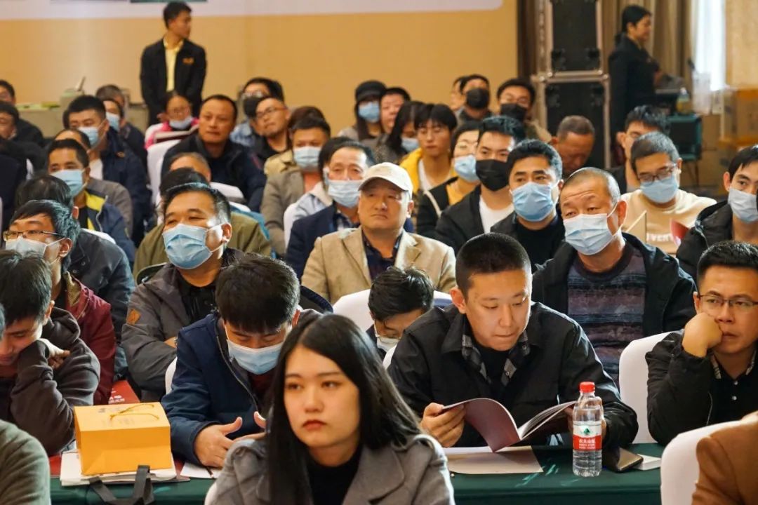 观看 (2).jpg 图片关键词