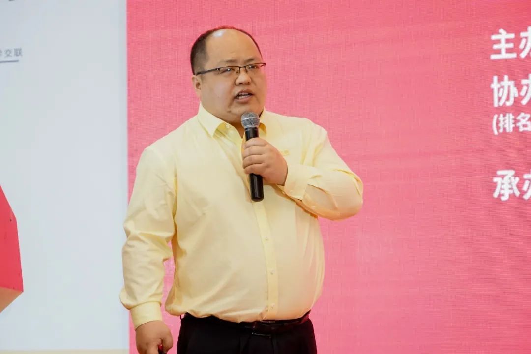 郭文雄.jpg 图片关键词